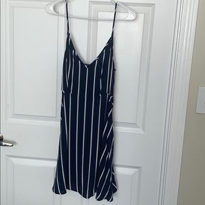 Forever 21 navy blue white stripes size large